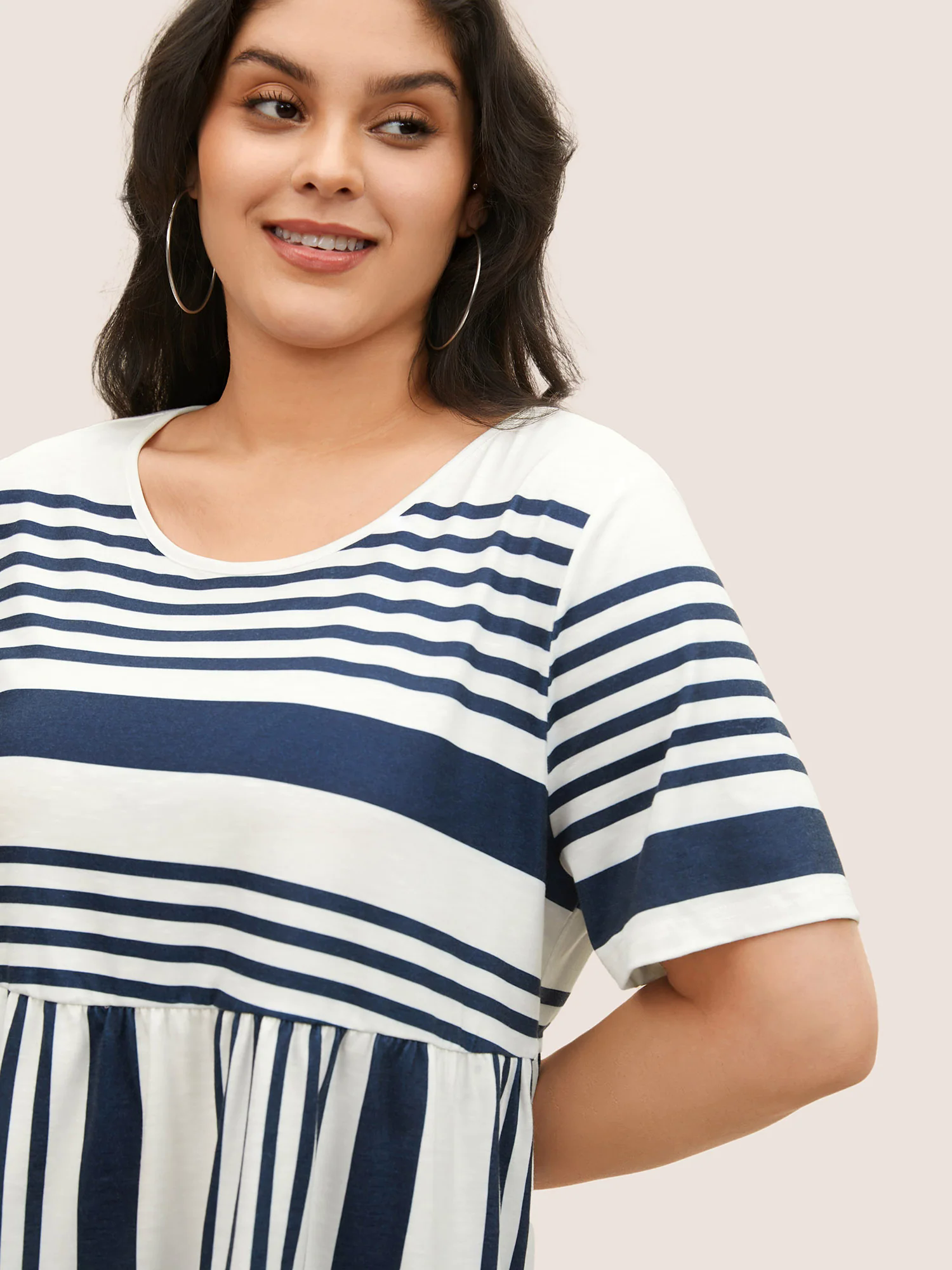 Striped Print Elastic Waist Round Neck T-shirt Striped Print Elastic Waist Round Neck T-shirt