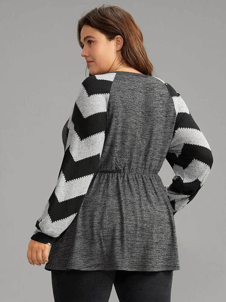 Geometric Raglan Sleeve Raglan Sleeve T-shirt Geometric Raglan Sleeve Raglan Sleeve T-shirt