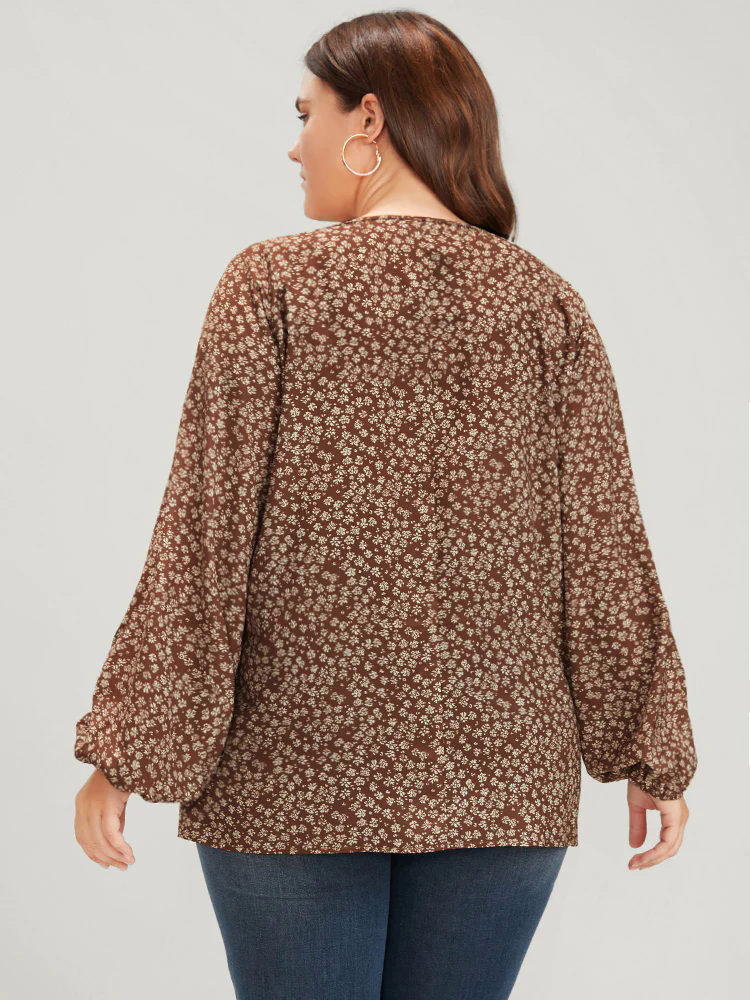 Ditsy Floral Lantern Sleeve Ties V Neck Blouse Ditsy Floral Lantern Sleeve Ties V Neck Blouse