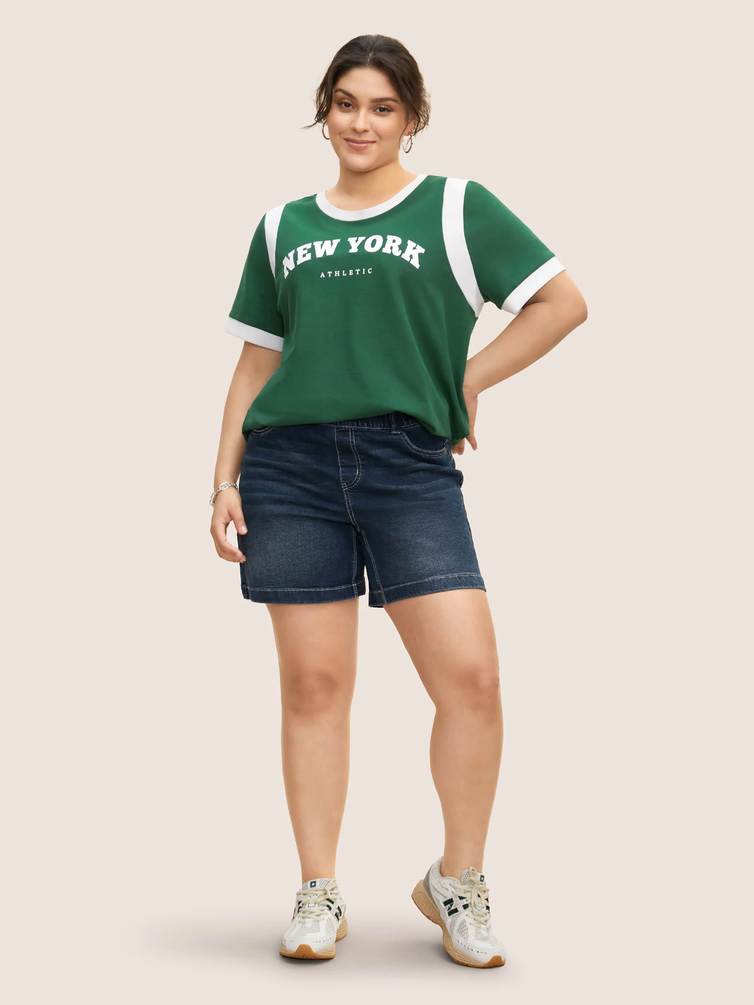 Contrast Letter Print Round Neck T-shirt