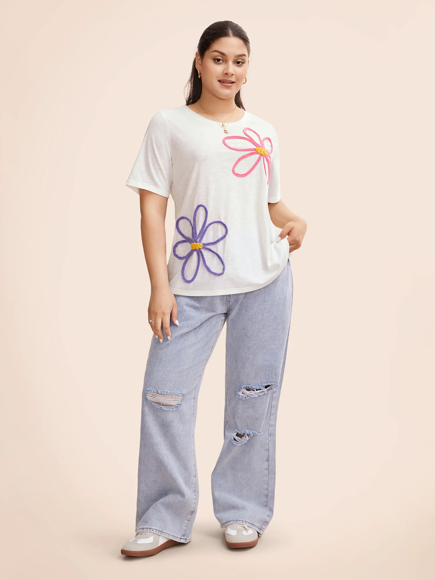 Bamboo Textured Floral Embroided T-shirt Bamboo Textured Floral Embroided T-shirt
