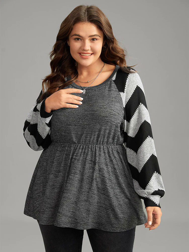 Geometric Raglan Sleeve Raglan Sleeve T-shirt Geometric Raglan Sleeve Raglan Sleeve T-shirt