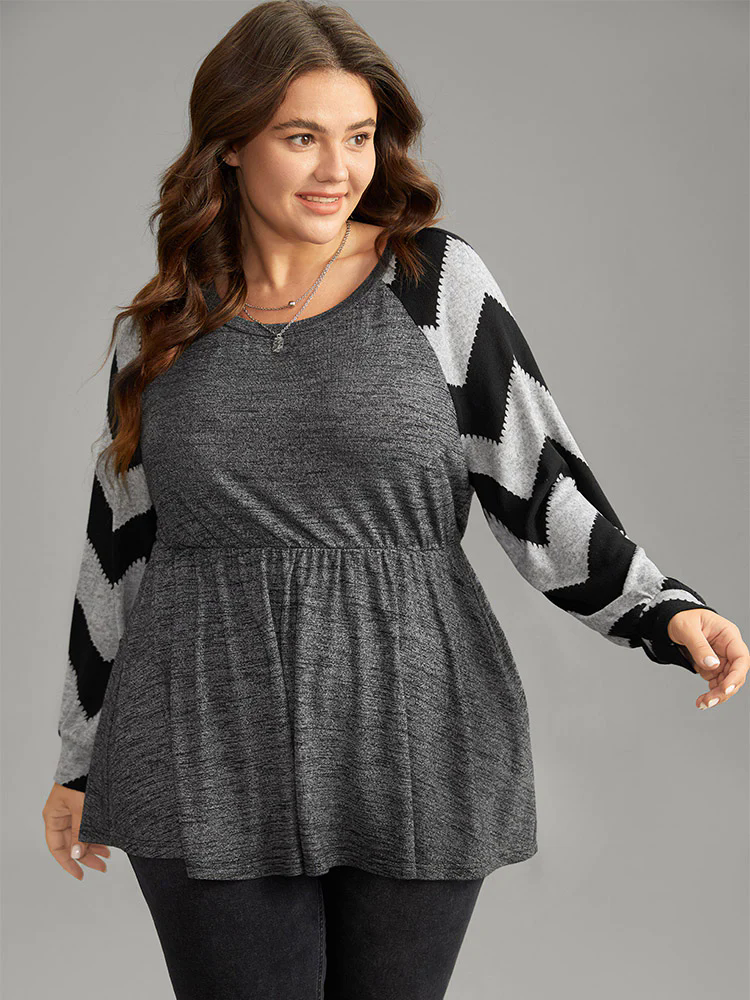 Geometric Raglan Sleeve Raglan Sleeve T-shirt Geometric Raglan Sleeve Raglan Sleeve T-shirt