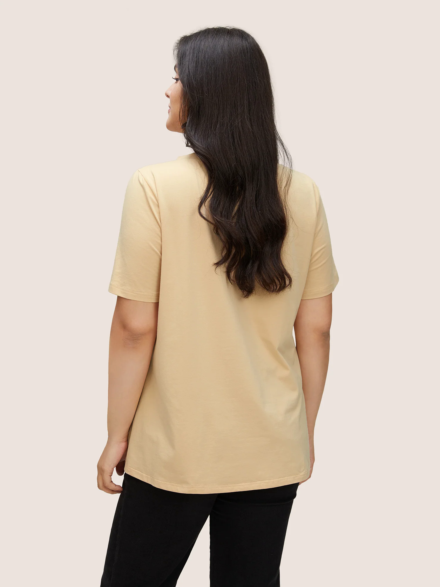 BLOOMCHIC Basic Solid Crew Neck T-shirt BLOOMCHIC Basic Solid Crew Neck T-shirt
