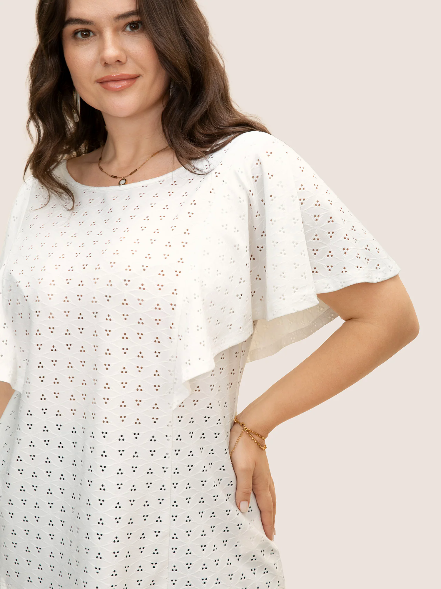Round Neck Texture Cut Out Ruffle Sleeve T-shirt Round Neck Texture Cut Out Ruffle Sleeve T-shirt