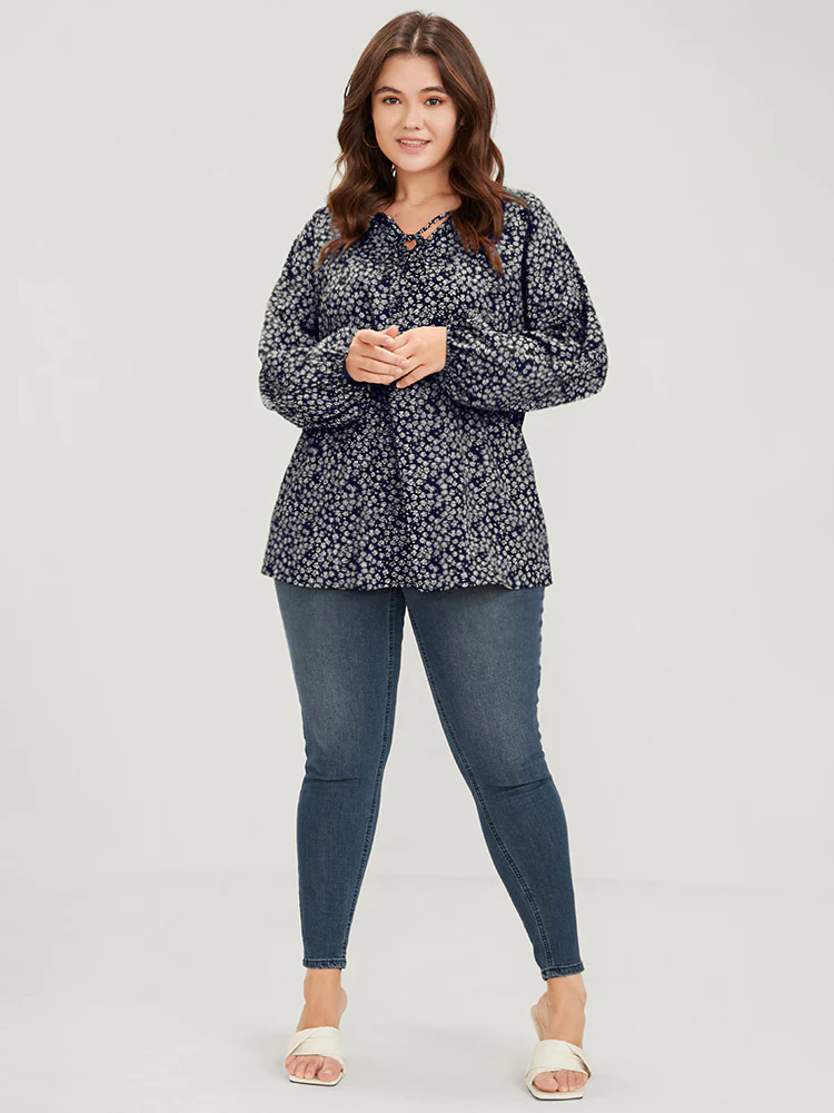 Ditsy Floral Lantern Sleeve Ties V Neck Blouse Ditsy Floral Lantern Sleeve Ties V Neck Blouse