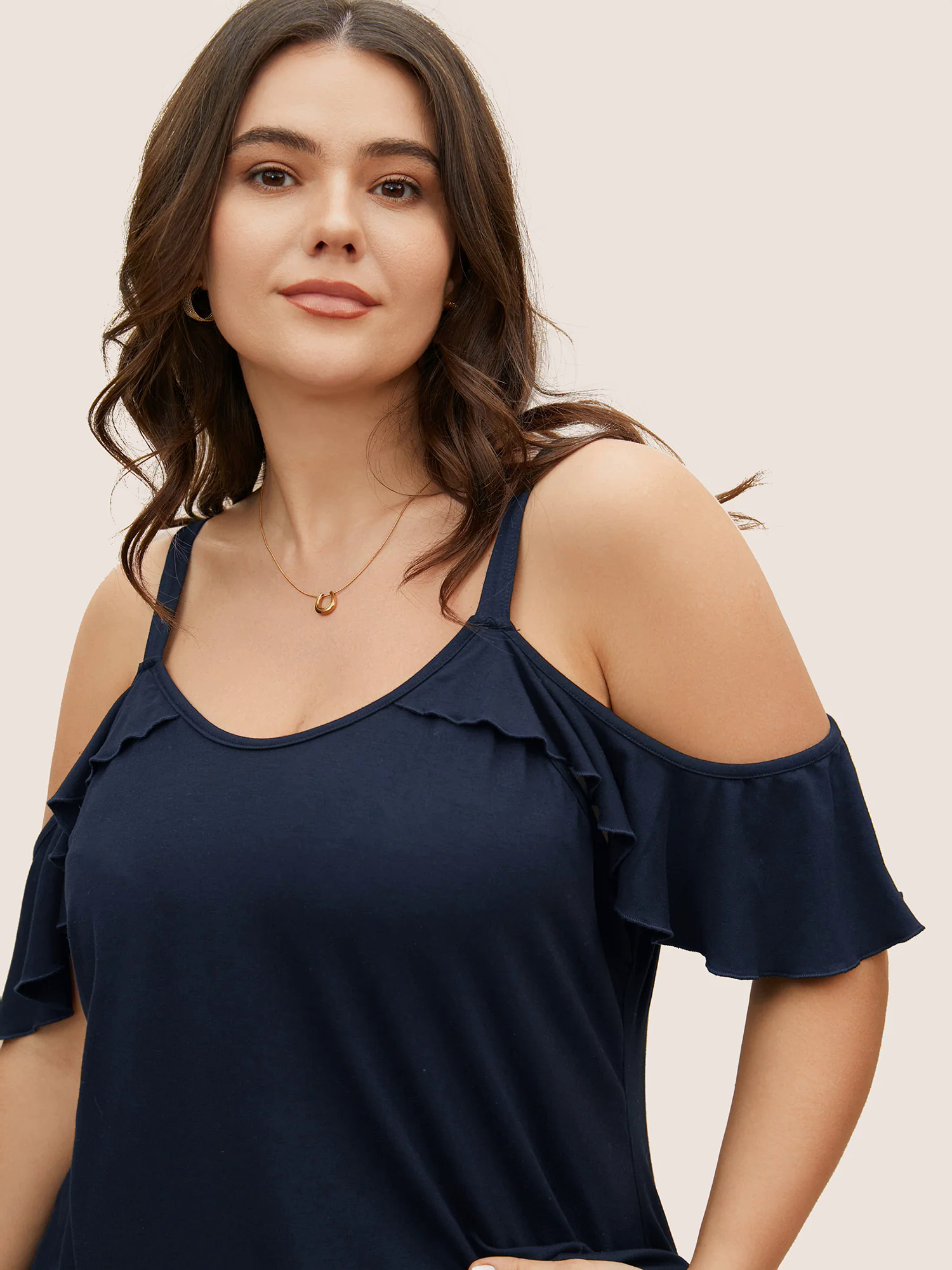 Plain Cold Shoulder Ruffle Trim T-shirt Plain Cold Shoulder Ruffle Trim T-shirt