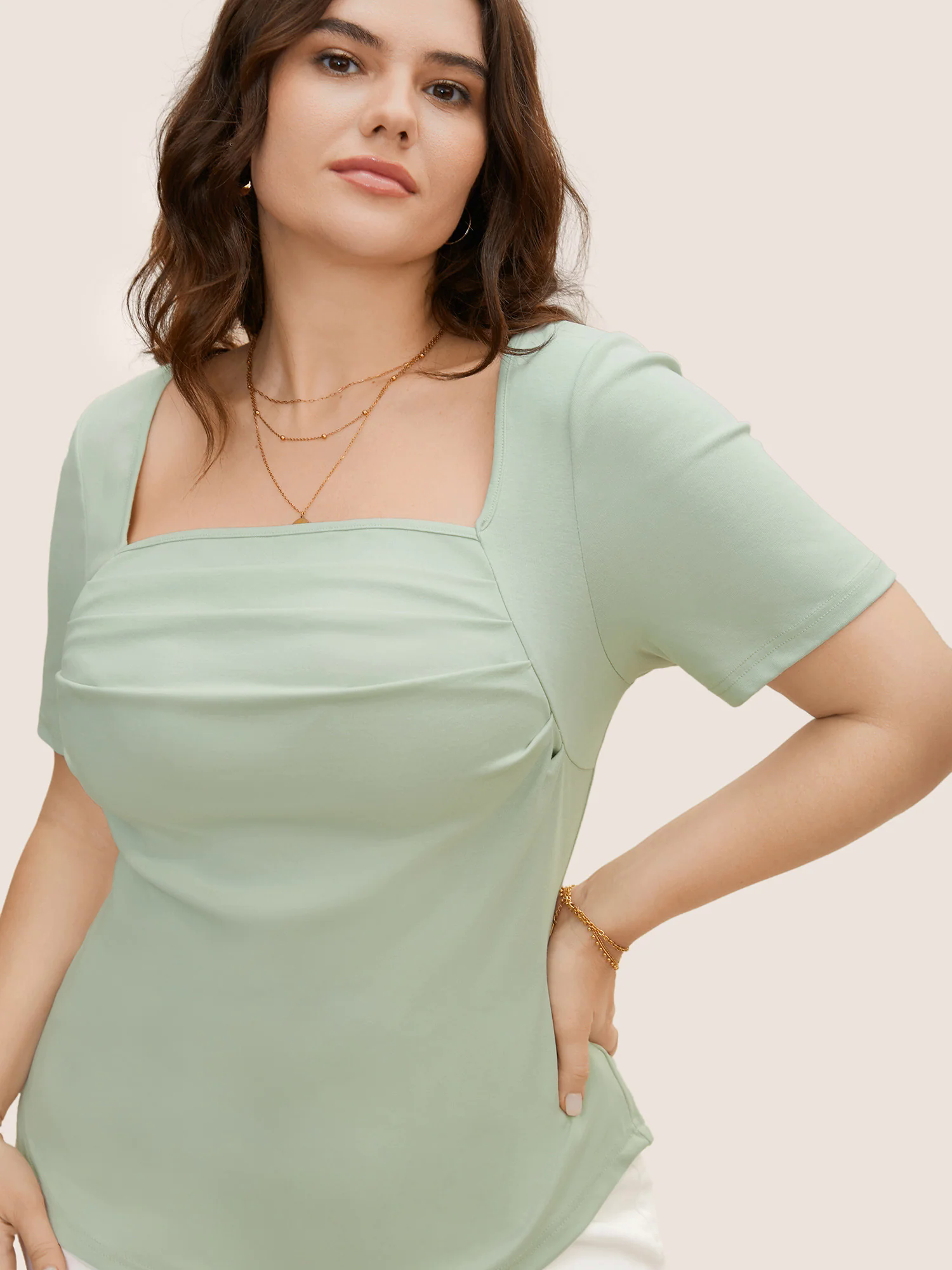 Square Neck Curved Hem Pleated T-shirt Square Neck Curved Hem Pleated T-shirt